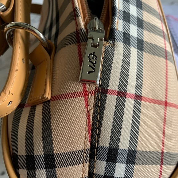 Edouardo Mourani Backback - Picture 10 of 14